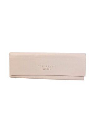 Ted Baker London pink triangular eyeglasses case features a magnetic closure